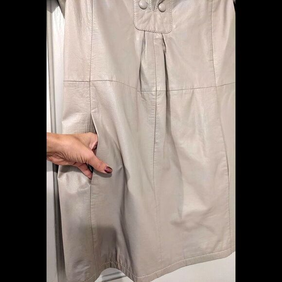 Lamb LEATHER Ecru-Beige Bruuns Bazaar Mini Dress with Pockets, Sz. 8 /10 - Picture 8 of 10